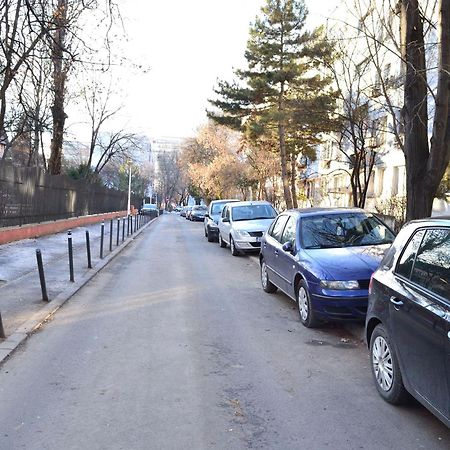 Cozy 2 Rooms Apartment Drumul Taberei Bucureşti Eksteriør bilde