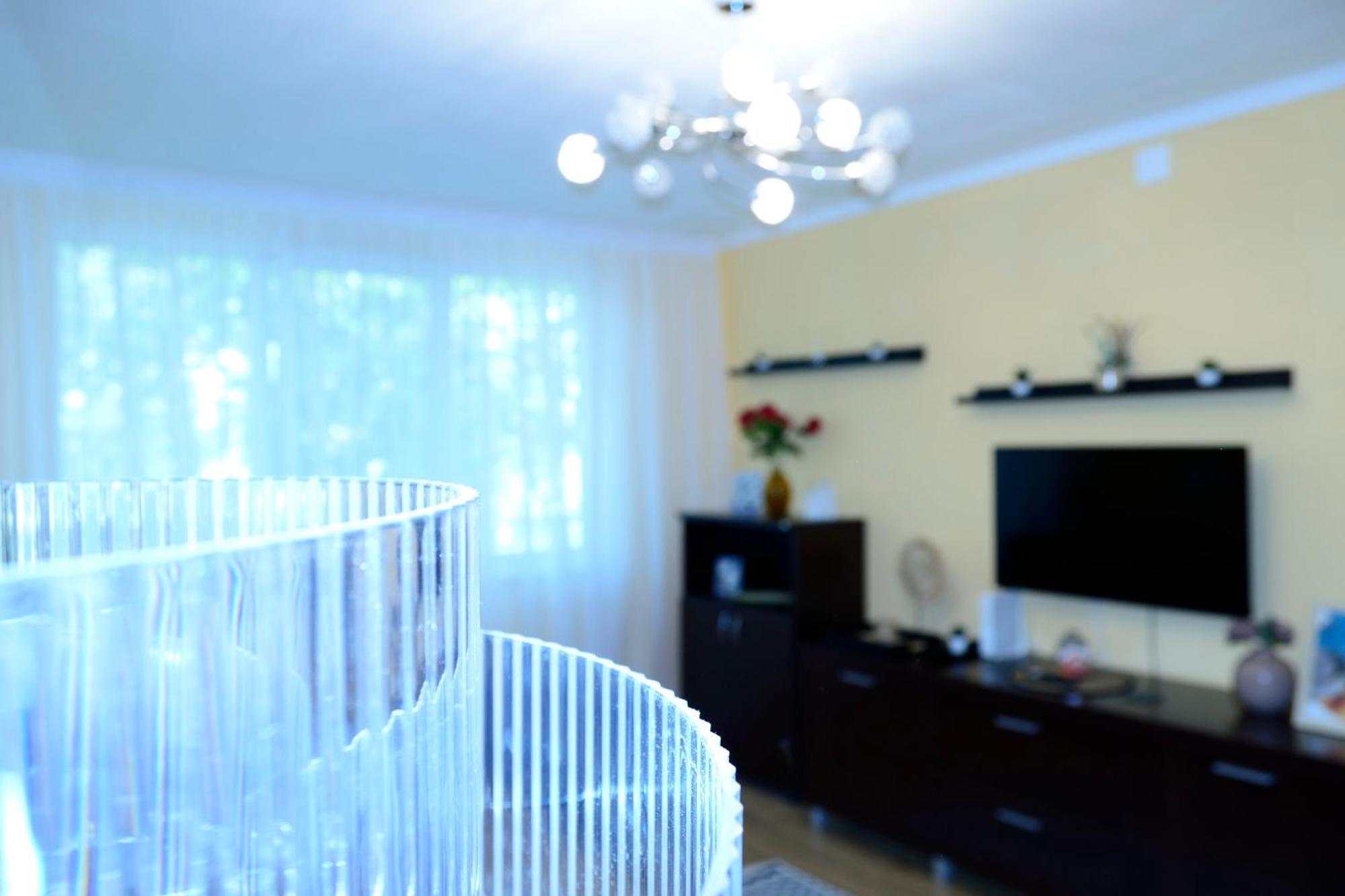 Cozy 2 Rooms Apartment Drumul Taberei Bucureşti Eksteriør bilde